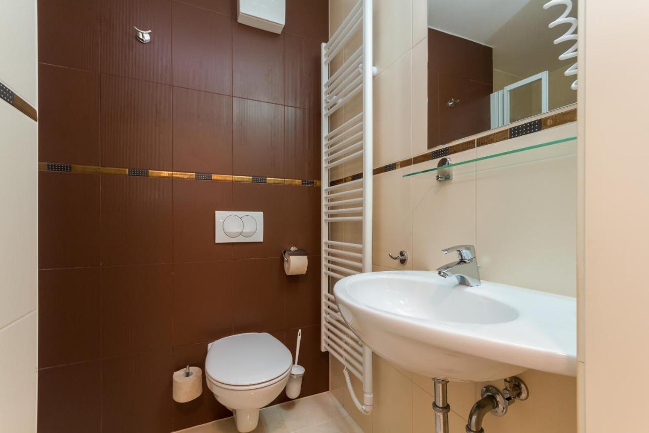 Premium Marina Apartments With Sea View By Locap Group Portorož Exterior foto